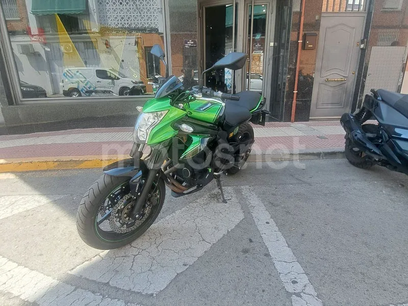 Kawasaki ER-6n - Vista 5