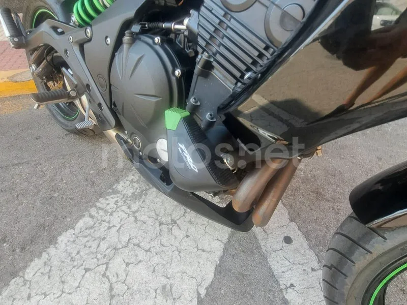 Kawasaki ER-6n - Vista 6