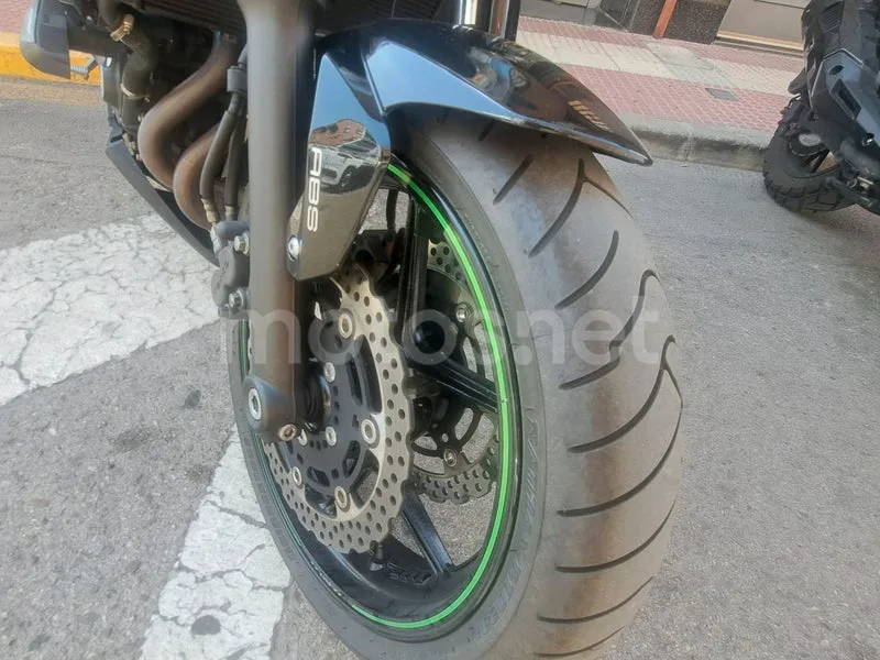 Kawasaki ER-6n - Vista 8