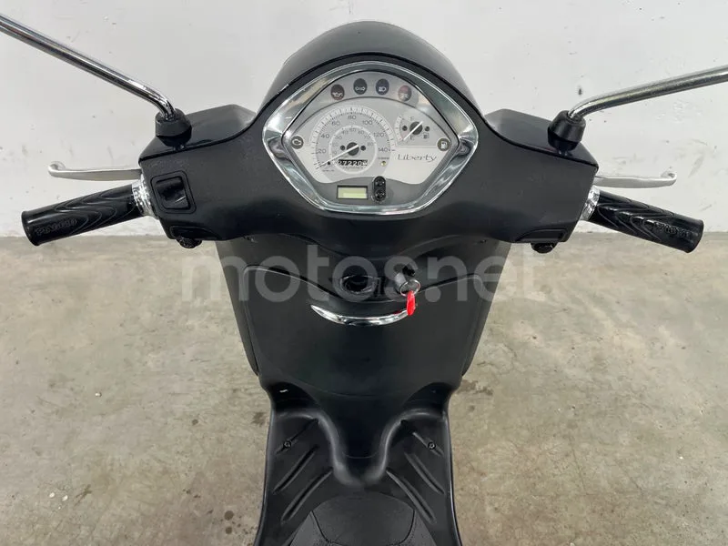 Piaggio Liberty 125 - Vista 10