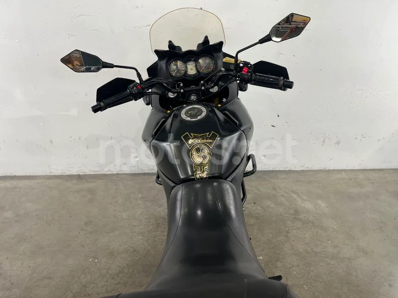 Suzuki V-Strom 650 - Vista 9