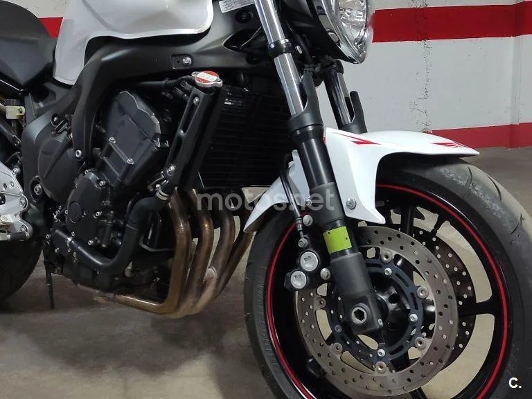 Yamaha FZ6 Fazer S2 - Vista 5