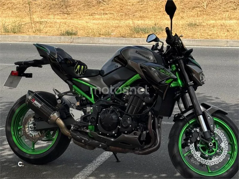 Kawasaki Z900 - Vista 4