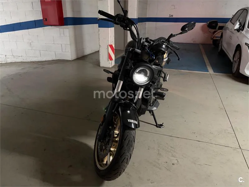 Yamaha XSR700 - Vista 5