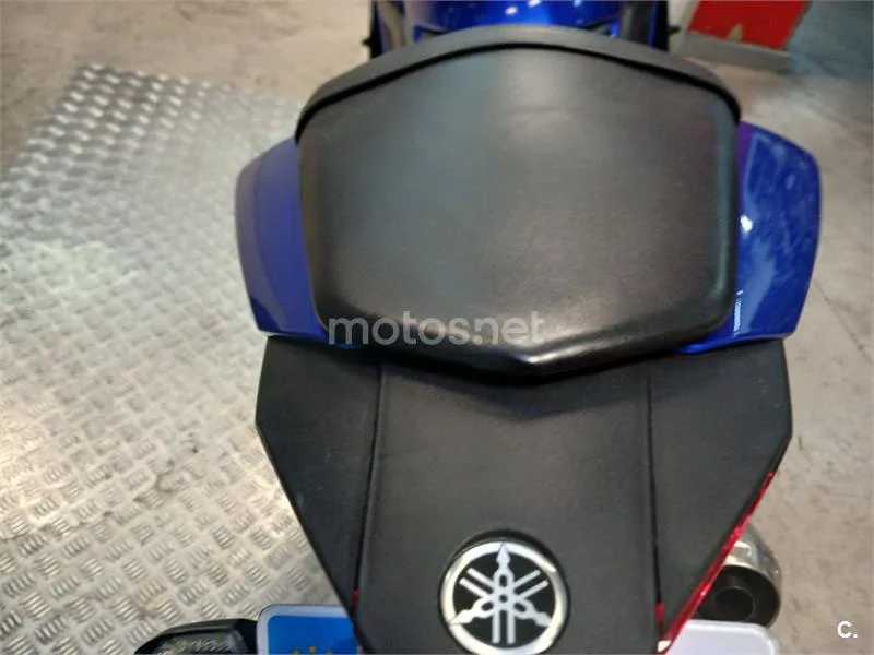 Yamaha YZF-R3 - Vista 7