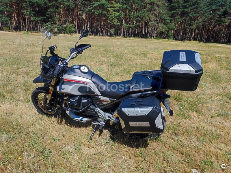 Moto Guzzi V85 TT 9150 € 2022 Burgos - 1