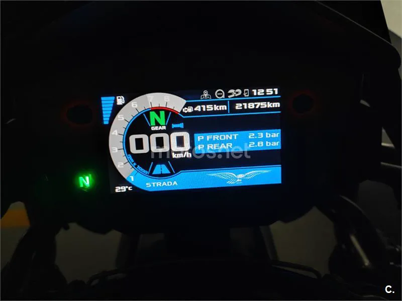 Moto Guzzi V85 TT - Vista 17