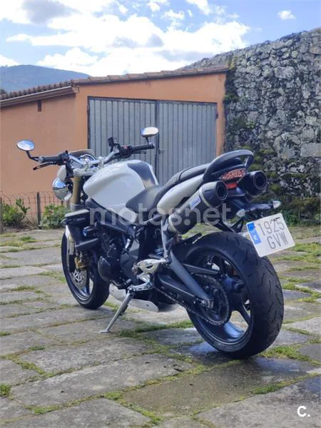Triumph Street Triple - Vista 5
