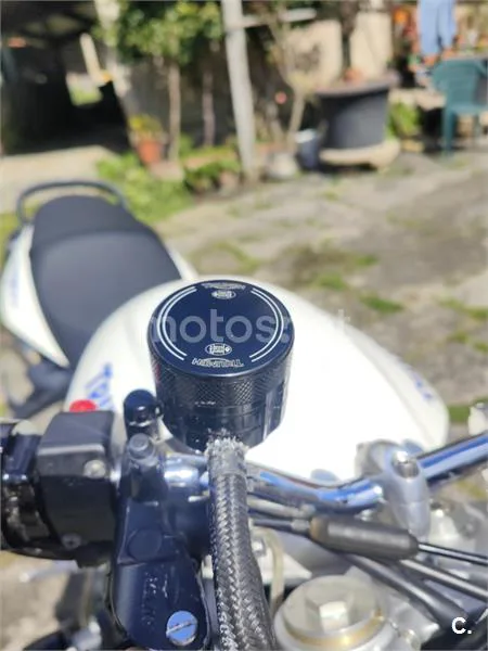 Triumph Street Triple - Vista 10