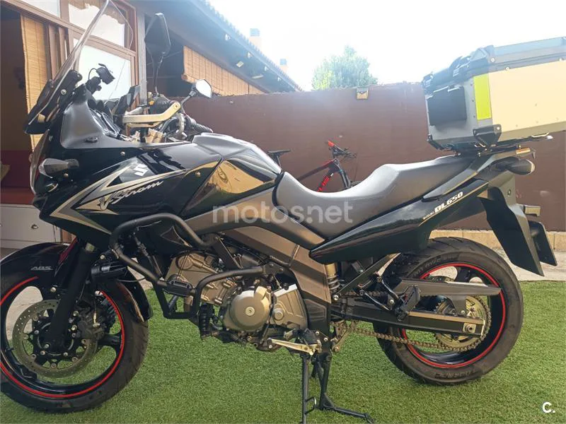Suzuki V-Strom 650 3900 € 2010 Segovia - 1