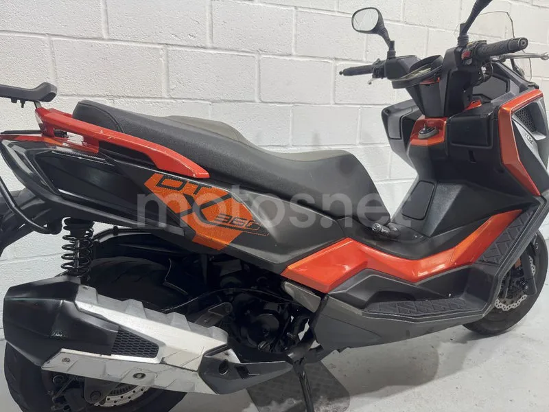 Kymco DTX 350 - Vista 15