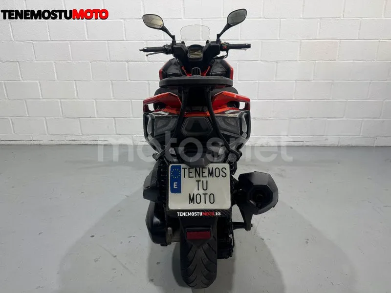 Kymco DTX 350 - Vista 8