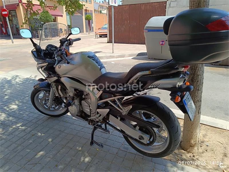 Yamaha FZ6 Fazer - Vista 5