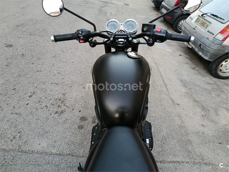 Triumph Bonneville T100 - Vista 4