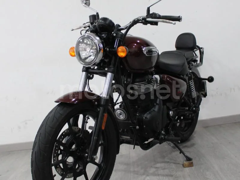 Royal Enfield Meteor 350 2890 € 2024 Barcelona - 1
