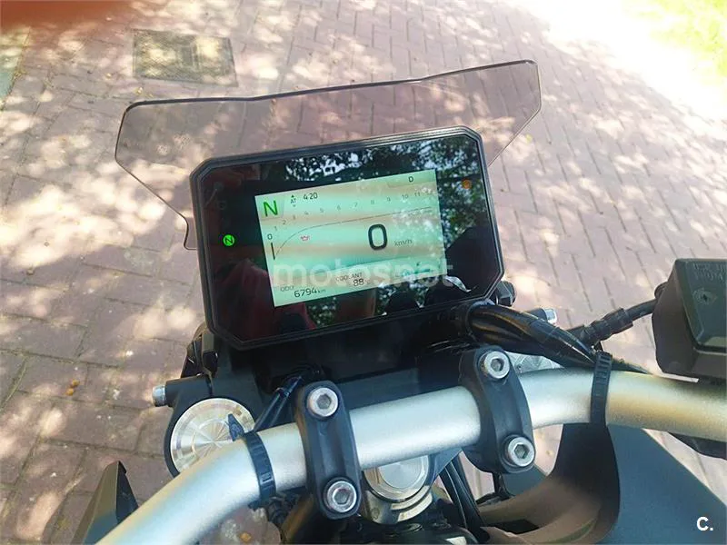 Yamaha MT-07 - Vista 14