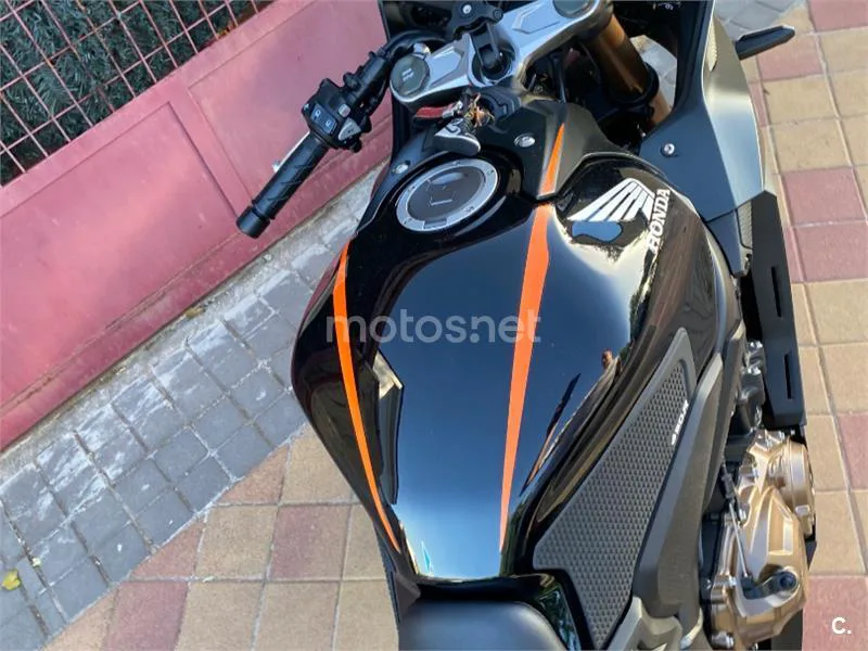 Honda CBR650R - Vista 3
