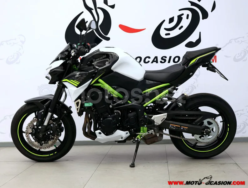 Kawasaki Z900 - Vista 7