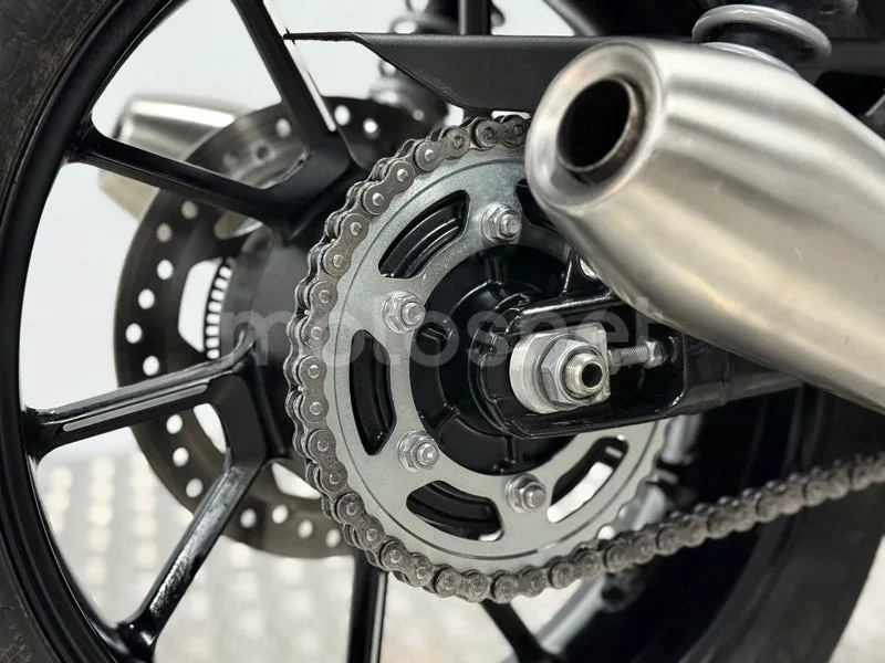 Triumph Speed Twin 900 - Vista 11