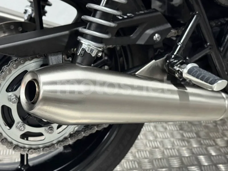 Triumph Speed Twin 900 - Vista 13