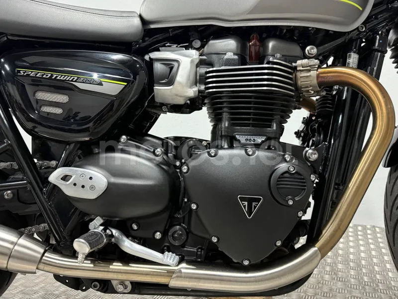 Triumph Speed Twin 900 - Vista 6