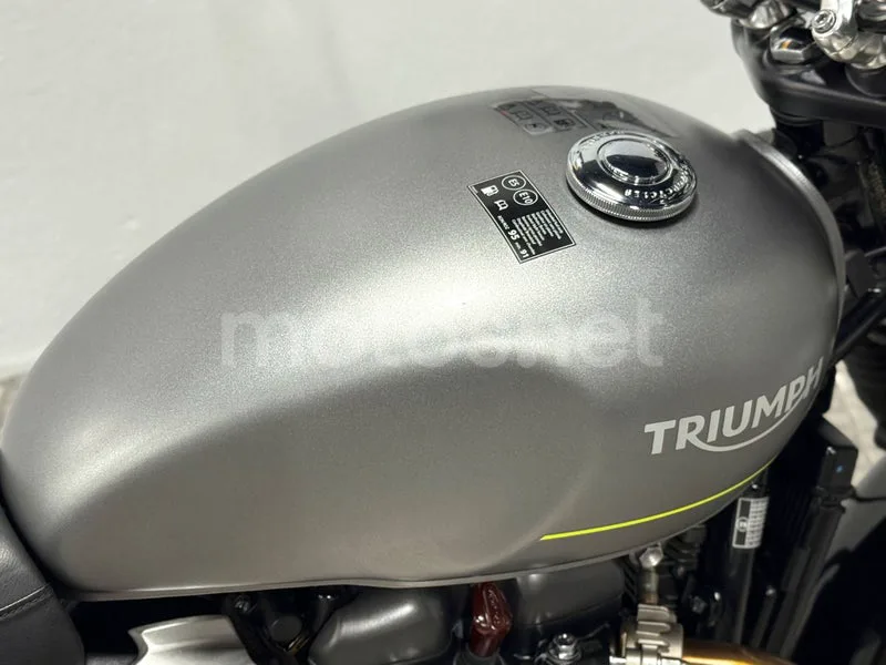 Triumph Speed Twin 900 - Vista 7