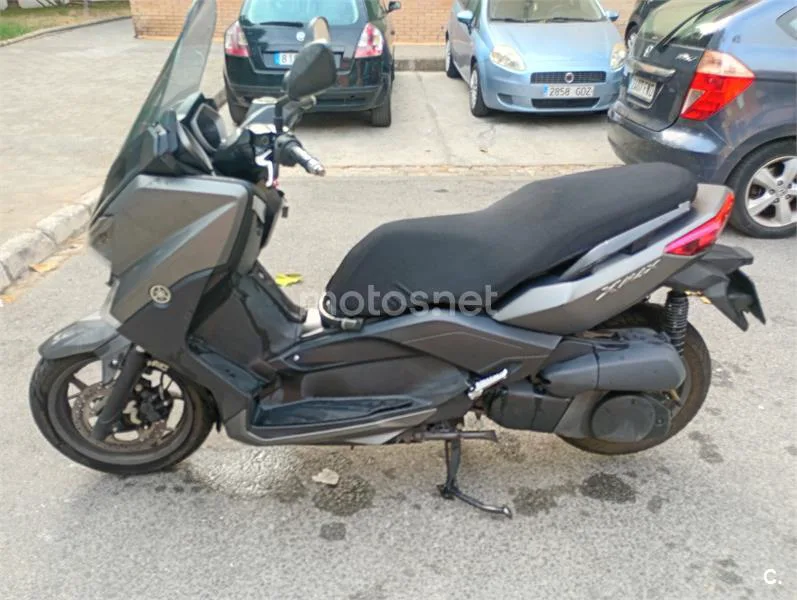 Yamaha XMAX 250 - Vista 3