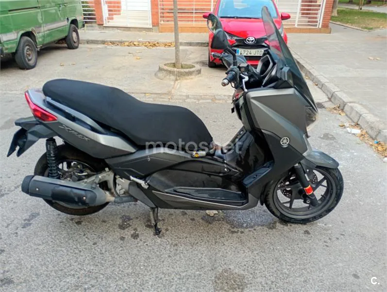 Yamaha XMAX 250 - Vista 5