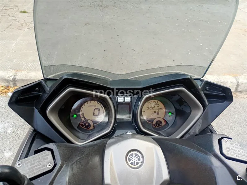Yamaha XMAX 250 - Vista 7