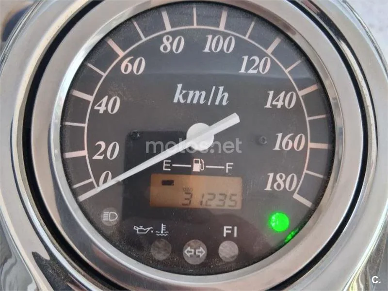 Suzuki Intruder C800 - Vista 7