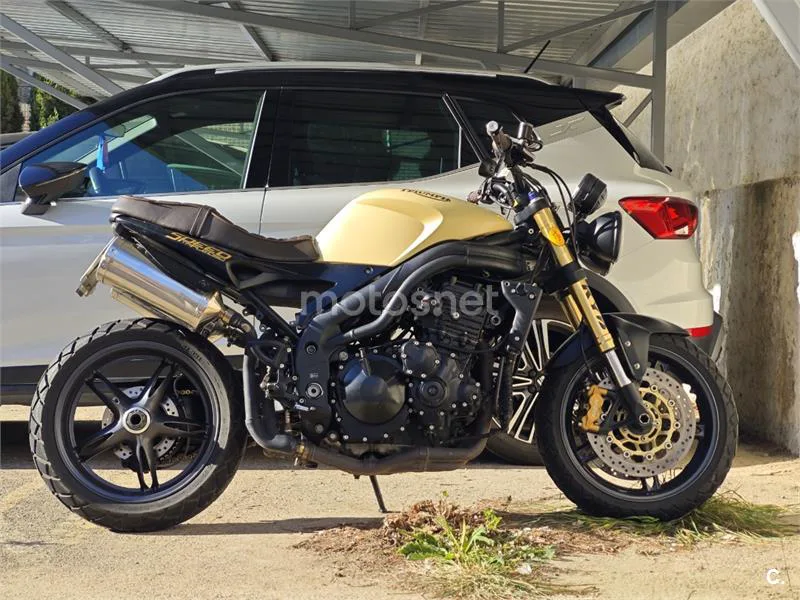 Triumph Speed Triple - Vista 5