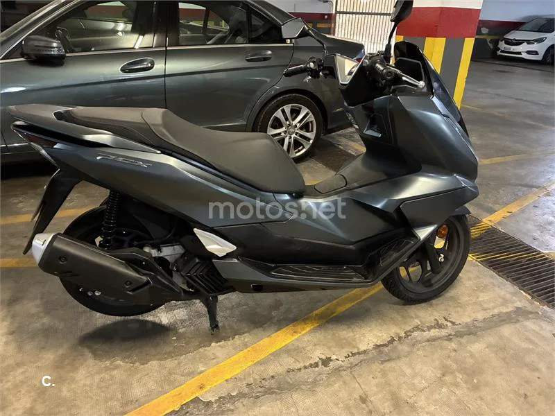 Honda PCX125 - Vista 10