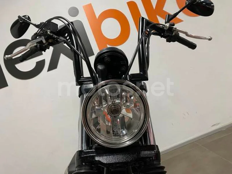 Yamaha XV950 R - Vista 10