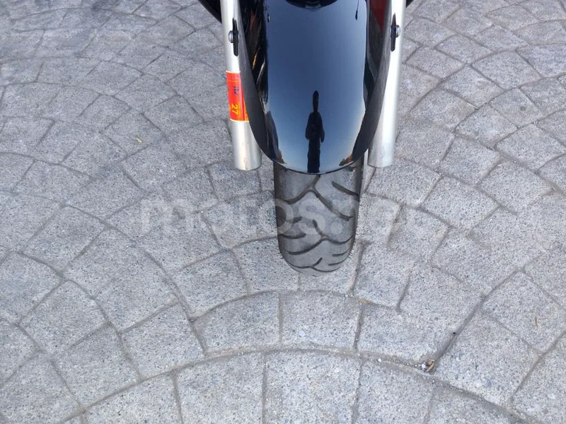 Honda Silver Wing 600 - Vista 8