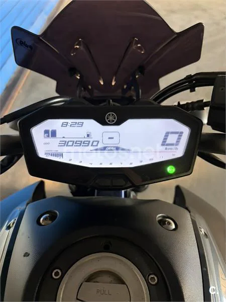 Yamaha MT-07 - Vista 8