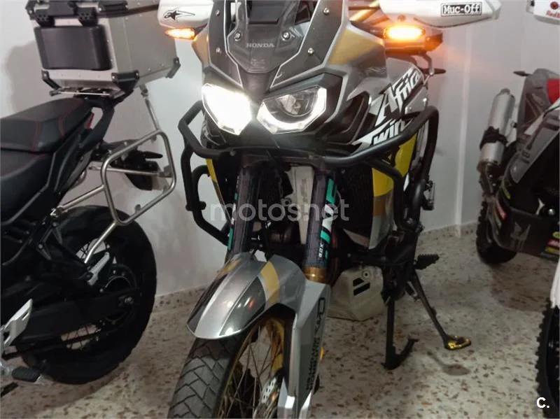 Honda CRF1000L Africa Twin - Vista 7