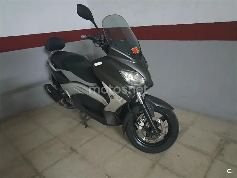 Yamaha XMAX 250 - Vista 4