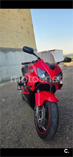 Honda CBR600F - Vista 4