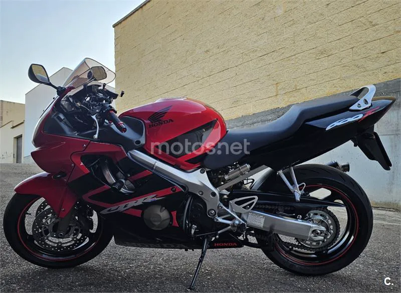 Honda CBR600F 2999 € 2005 Badajoz - 1