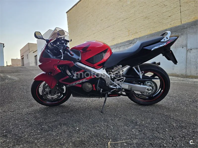 Honda CBR600F 2999 € 2005 Badajoz - 2