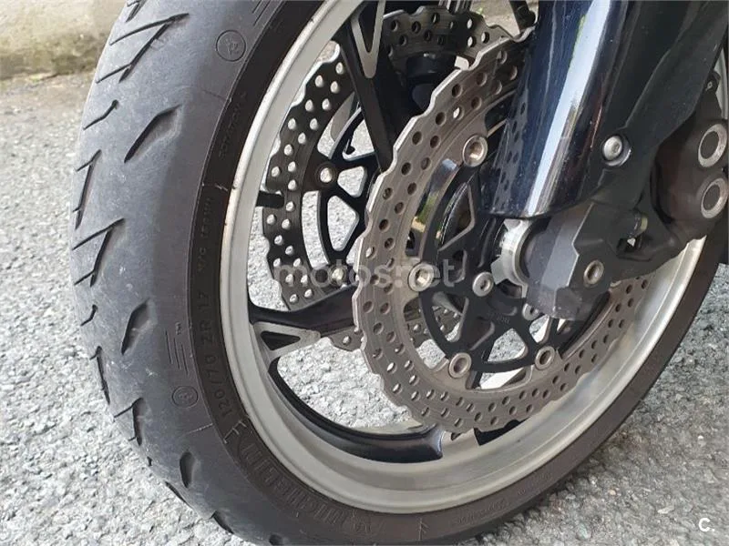 Kawasaki Z1000 - Vista 5