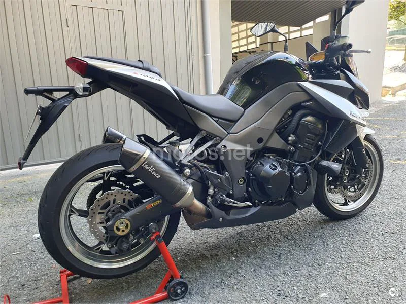 Kawasaki Z1000 - Vista 6