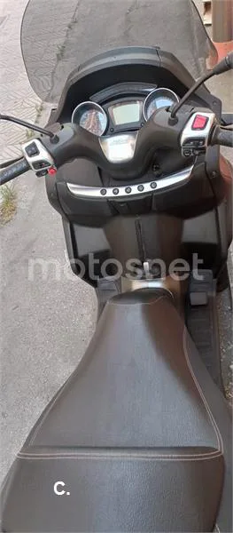 Piaggio MP3 500 Sport - Vista 3