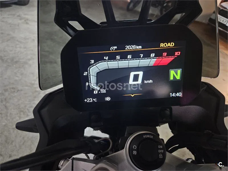 BMW F 900 GS - Vista 4
