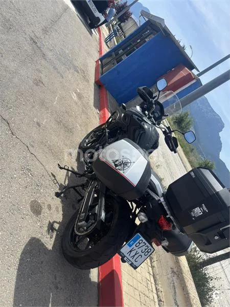 Suzuki V-Strom 650 - Vista 4