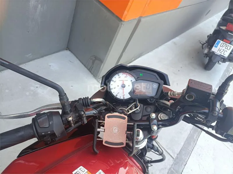 Yamaha YS125 - Vista 3