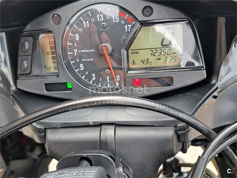 Honda CBR600RR - Vista 5