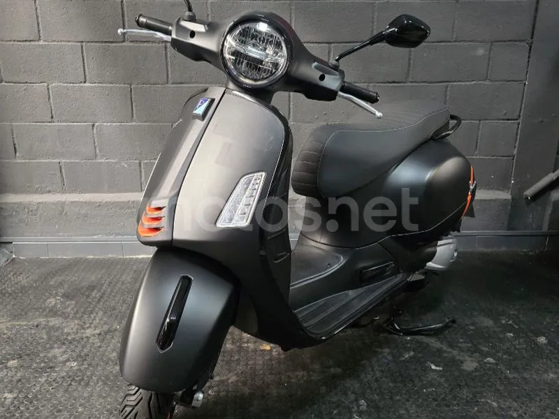 Vespa GTS 300 5300 € 2024 Asturias - 1