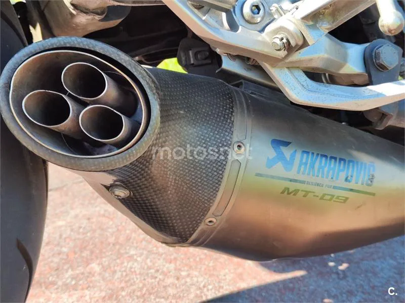 Yamaha MT-09 - Vista 4