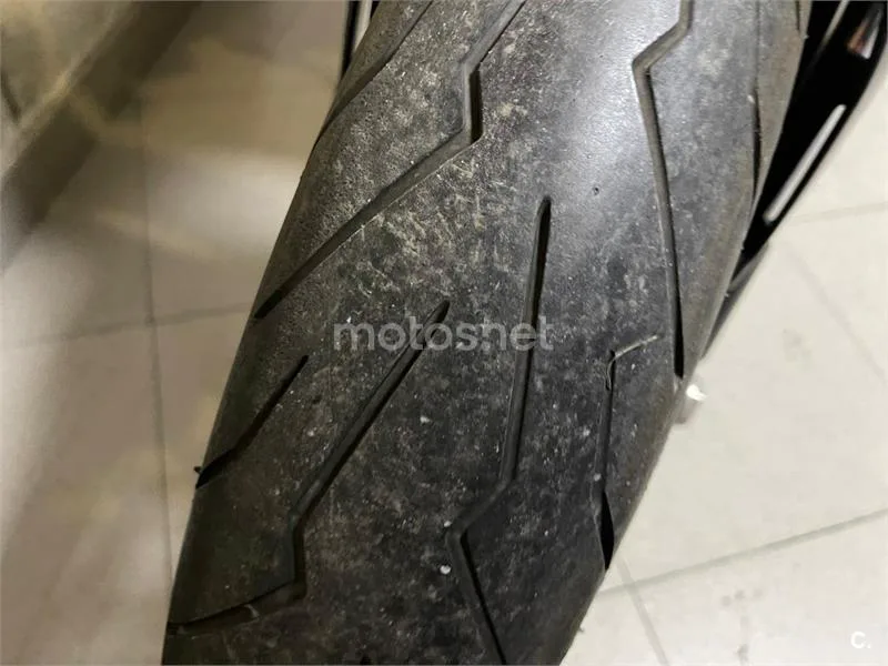 Ducati Monster 821 - Vista 16